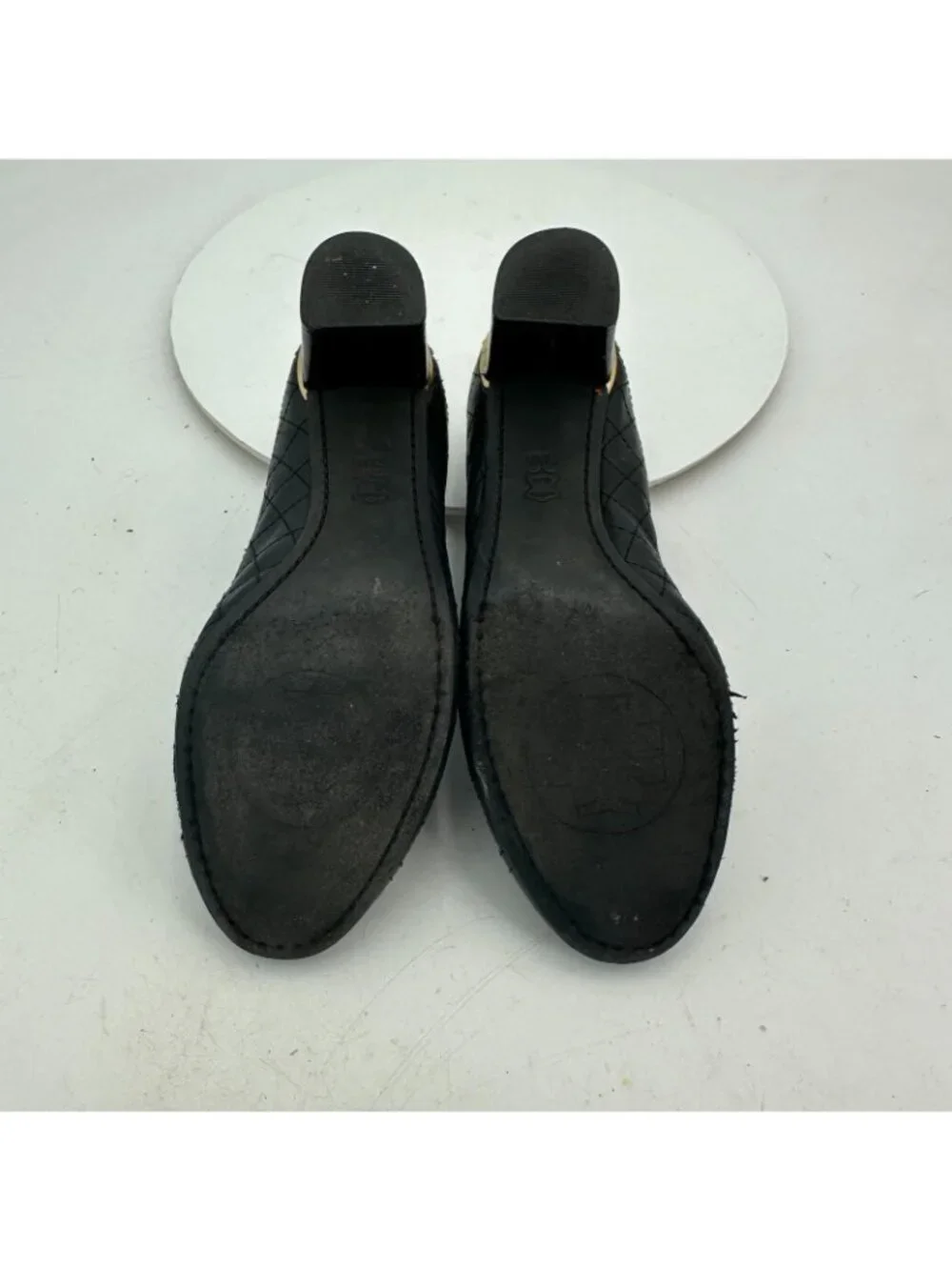 Tory Burch Carrie Women Size 7.5 Black Leather Quilted Pumps Gold Logo Shoes
